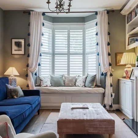 Veeve - Beautiful Interiors On A Battersea Crescent Villa